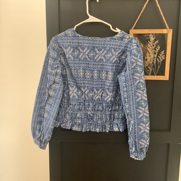 Anthropologie‎ Forever That Girl cropped Embroidered Smocked Nlouse. Siz… - Picture 4 of 13